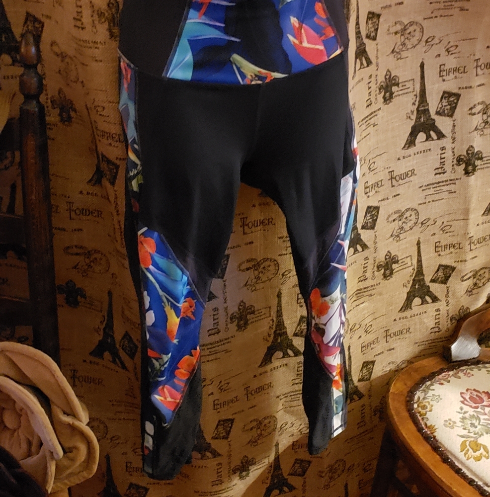 ⏩Athleta | Floral Mesh Legging